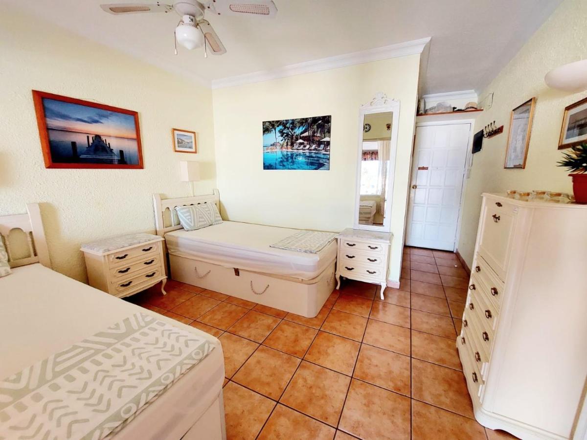 First Line Villa Floor Studio Apartment With Amazing Sea View Air Conditioned Just 50M From The Beach Costa Adeje (Tenerife) Exterior foto