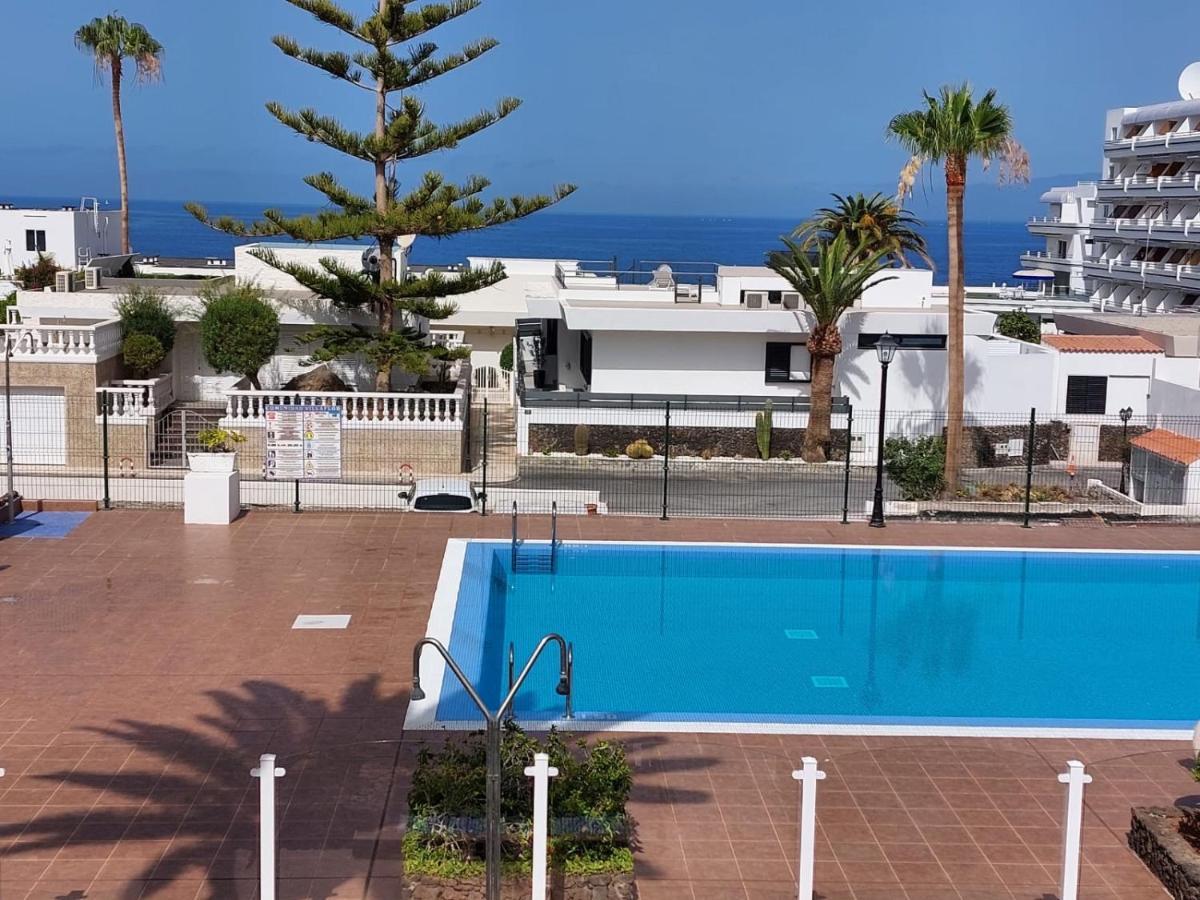 First Line Villa Floor Studio Apartment With Amazing Sea View Air Conditioned Just 50M From The Beach Costa Adeje (Tenerife) Exterior foto